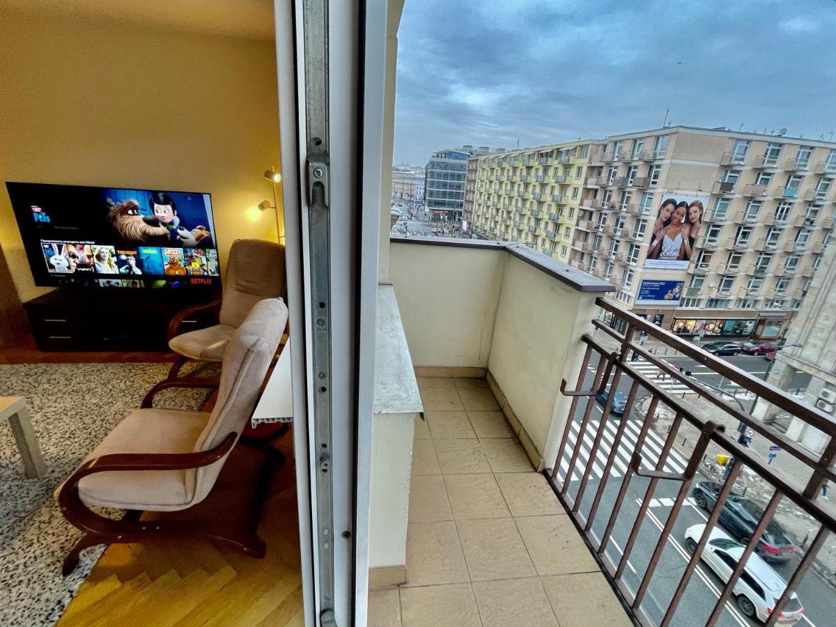 Raven Metro Fast Wifi 70'tv Netflix Hbomax Appletv Leilighet Warszawa